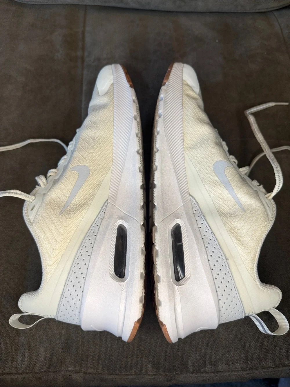 NIKE AIR MAX NUAXIS PREMIUM 'SOFT PEARL PURE PLATINUM'